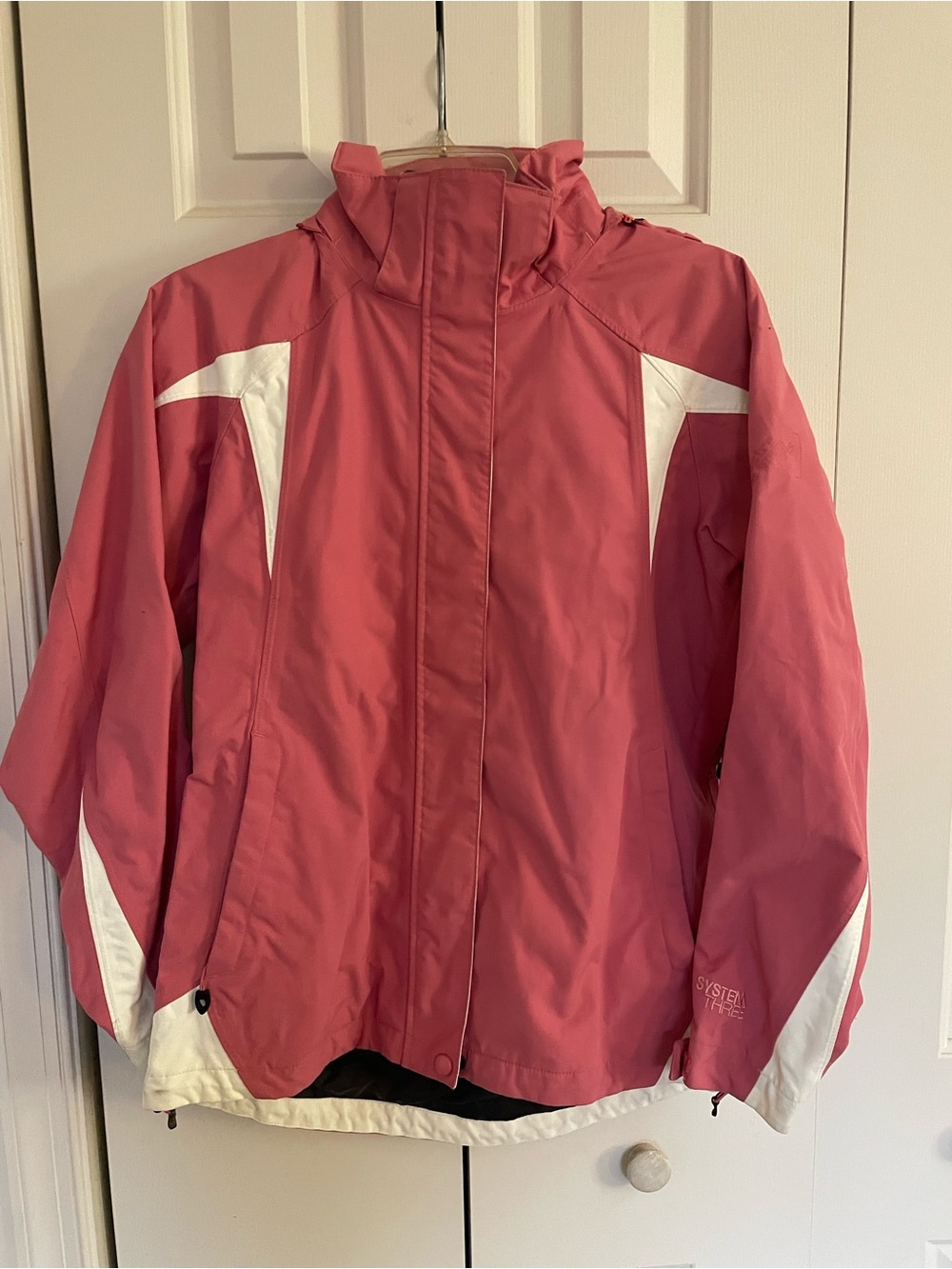 Eastern Mountain Sports EMS Pink Ski Jacket – Women’s XS